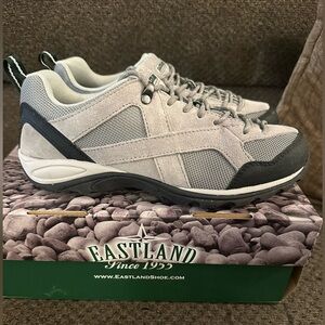 Eastland Odessa grey suede women’s hiking trail shoes. Size 9